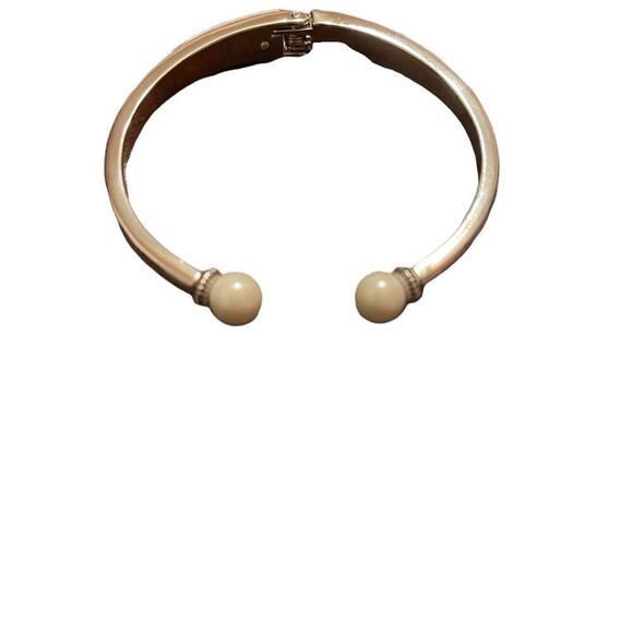 NWT Charter Club silver tone pearl heads hinge bracelet - Picture 5 of 5